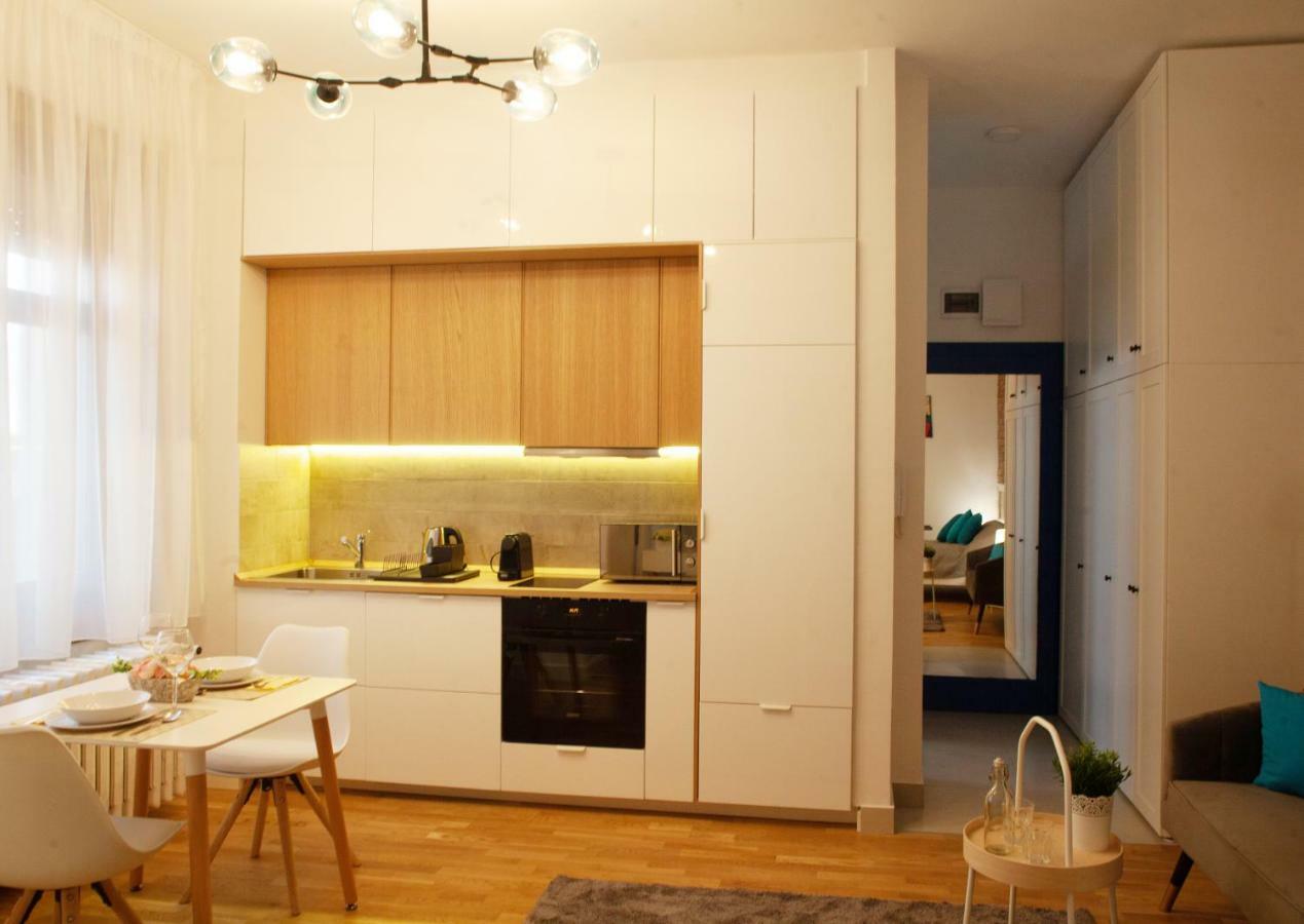 Marvel Apartman เดเบรตเซน ภายนอก รูปภาพ